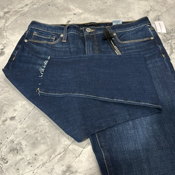 Banana Republic High Rise Skinny Frayed Jeans! New With Tags! - Picture 2 of 3